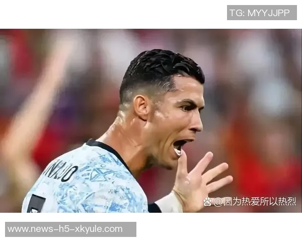 C罗赛后苦笑做偷窃手势引发热议新月锁定胜局让他倍感不满