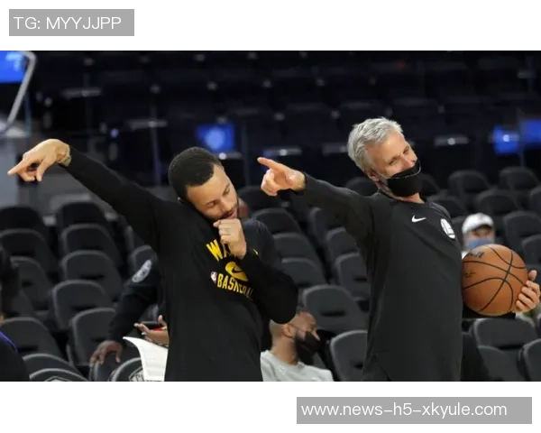 科尔强调无球体系需具备马卡或水花级别球员以优化战术布局